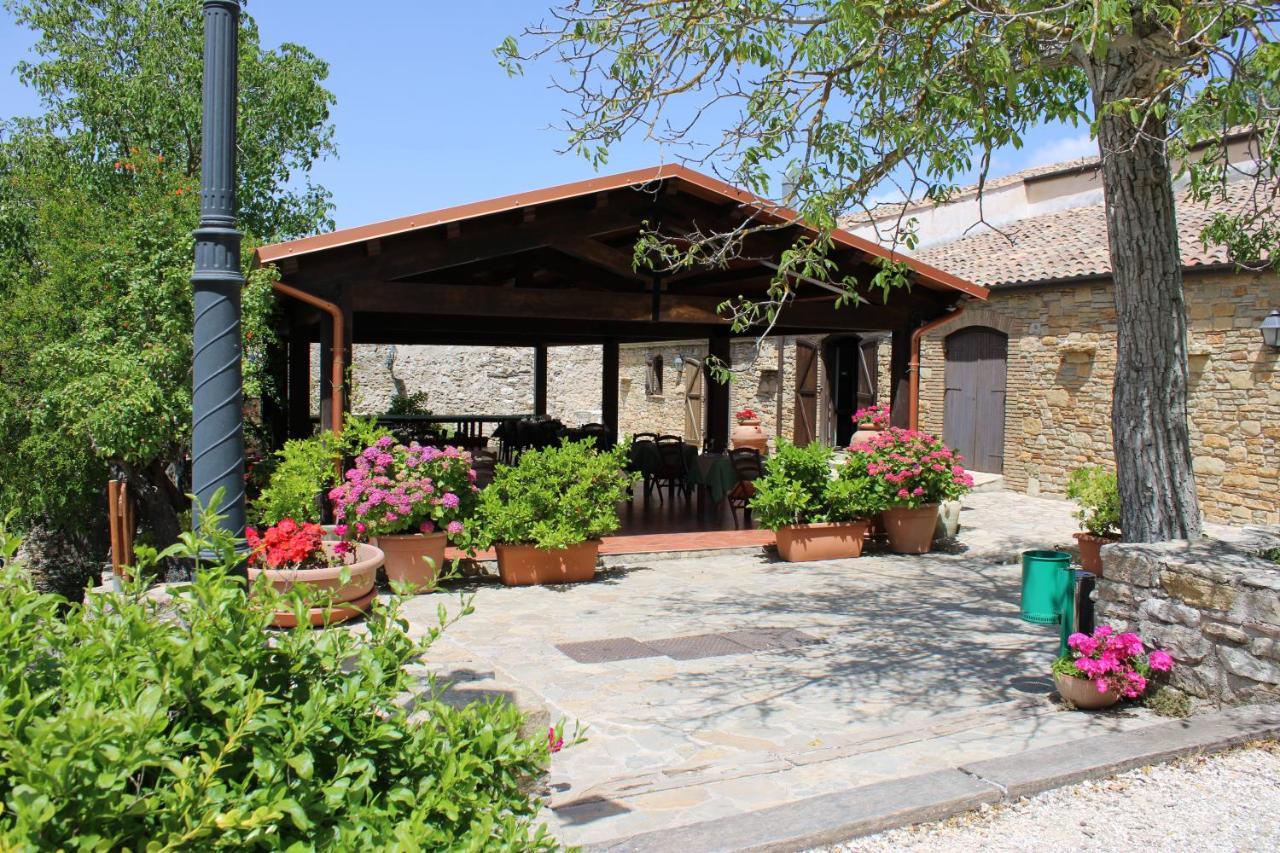 Agriturismo Sant'Agata Piana Degli Albanesi Eksteriør bilde