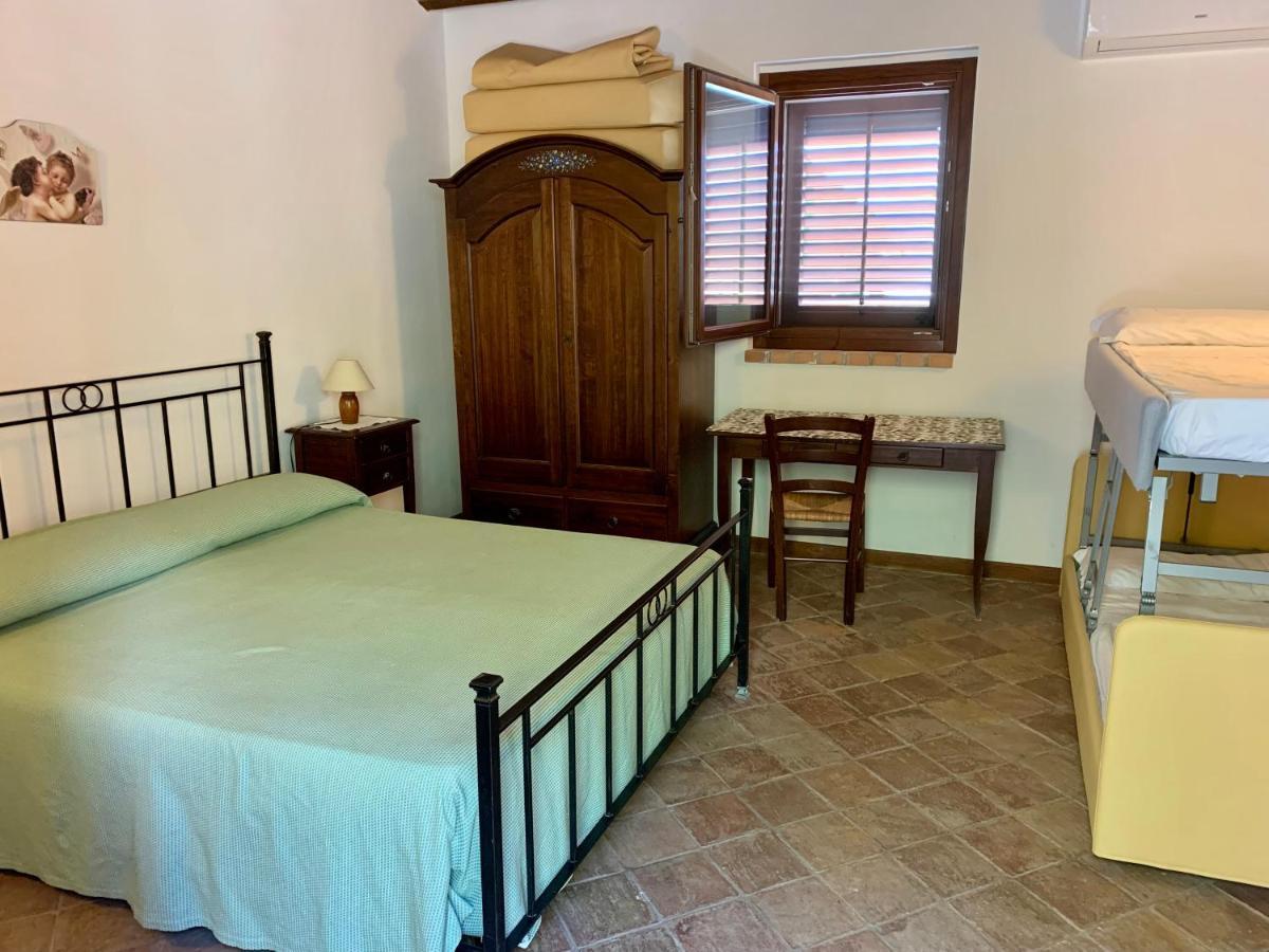 Agriturismo Sant'Agata Piana Degli Albanesi Eksteriør bilde