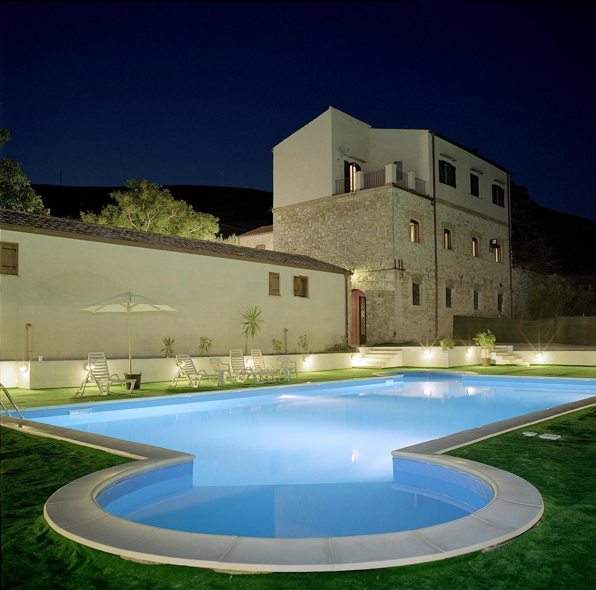 Agriturismo Sant'Agata Piana Degli Albanesi Eksteriør bilde