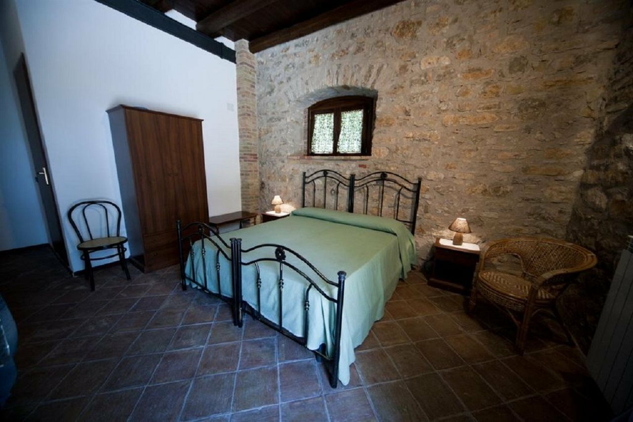 Agriturismo Sant'Agata Piana Degli Albanesi Eksteriør bilde